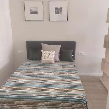 Apartamento Moderno De 70 Metros A 300 Metros De La Playa Valencia Exteriör bild