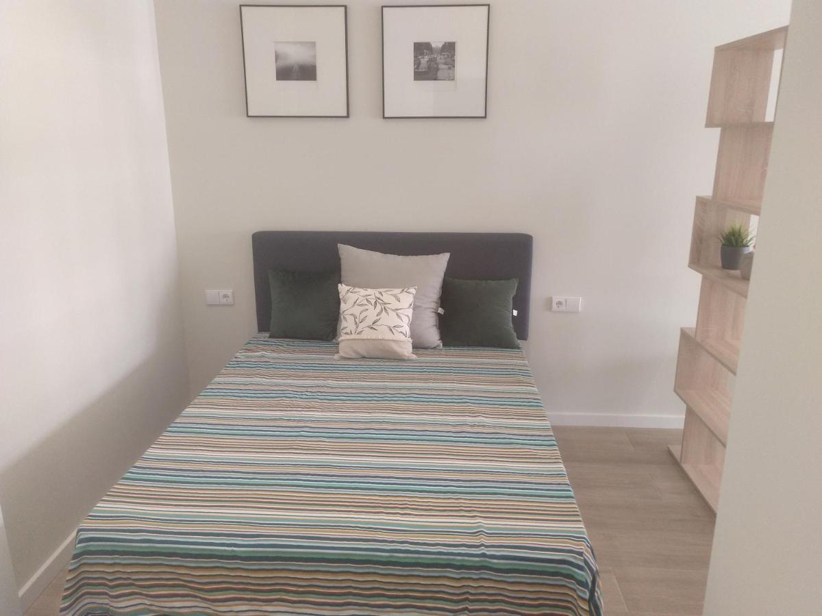 Apartamento Moderno De 70 Metros A 300 Metros De La Playa Valencia Exteriör bild