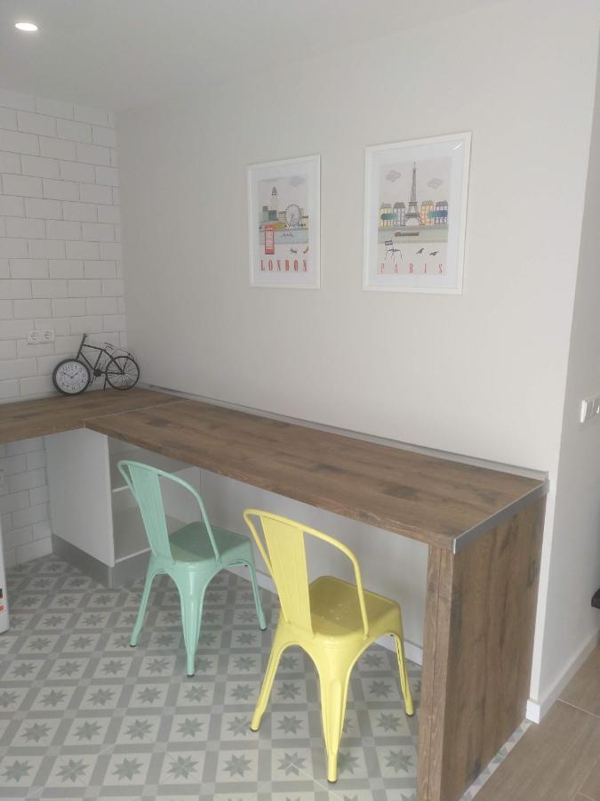 Apartamento Moderno De 70 Metros A 300 Metros De La Playa Valencia Exteriör bild
